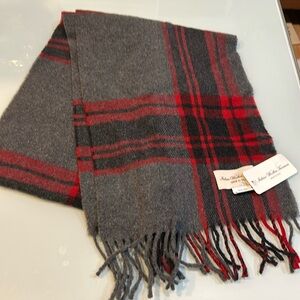 NWT red black grey plaid wool scarf by Italian Woolen Treasures unisex